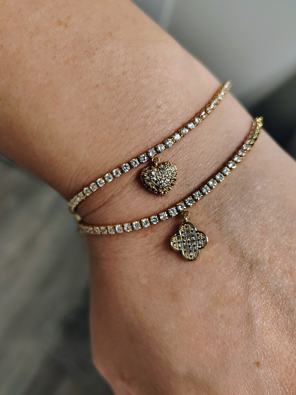 Source Unknown Gold Crystal Heart & Clover Wrap Bracelet